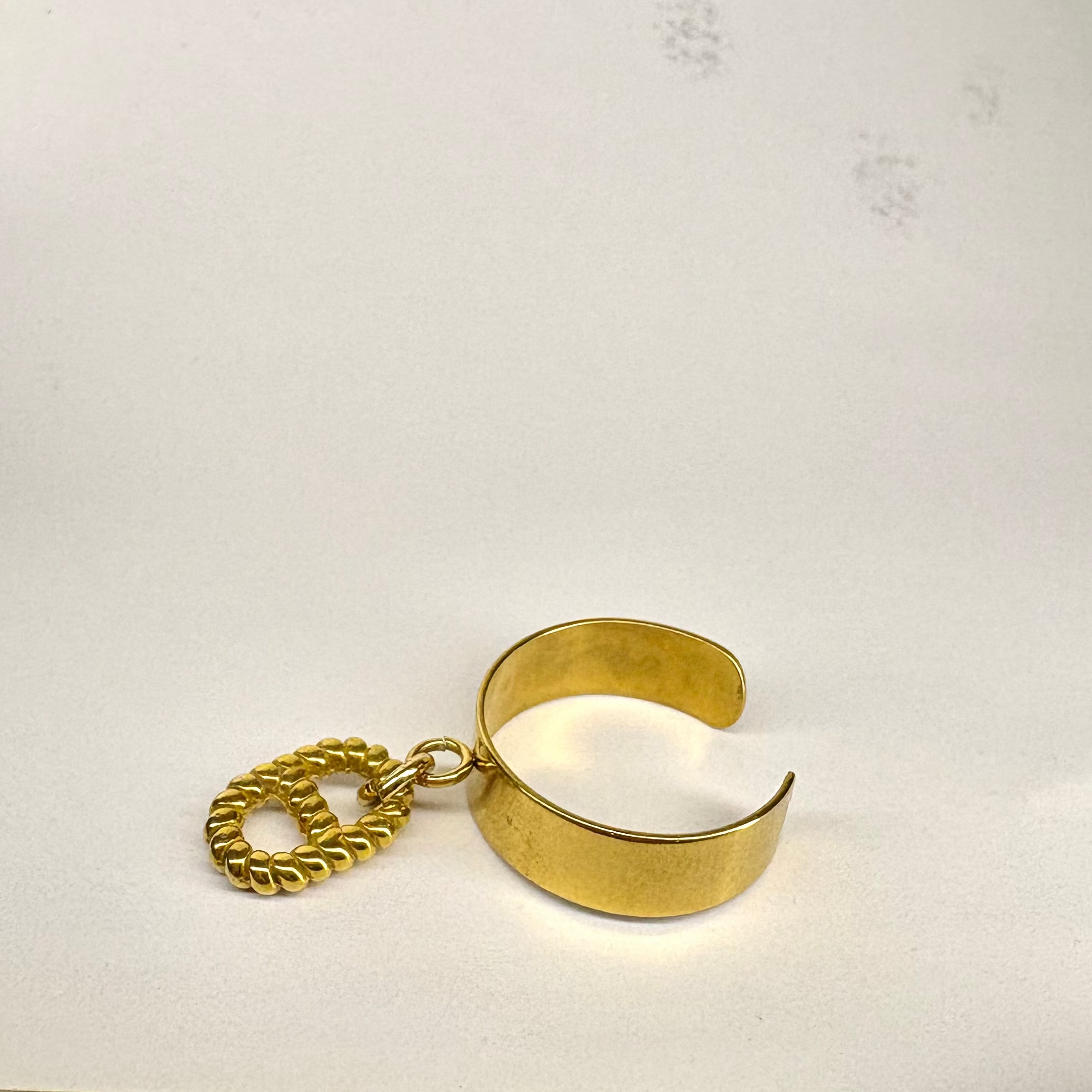 Bague à breloque "MONACO"